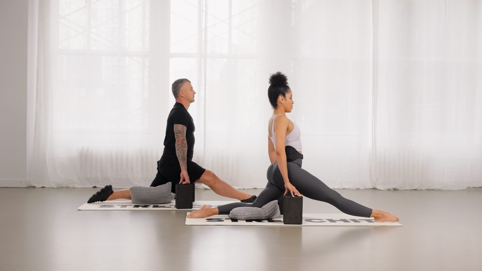 Beginner-friendly 23-min front splits class